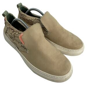 Hey Dude women 10 Peyton Snake Beige slip on shoes